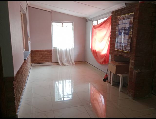 4 BEDROOM HOUSE FOR SALE IN NEWHOLME